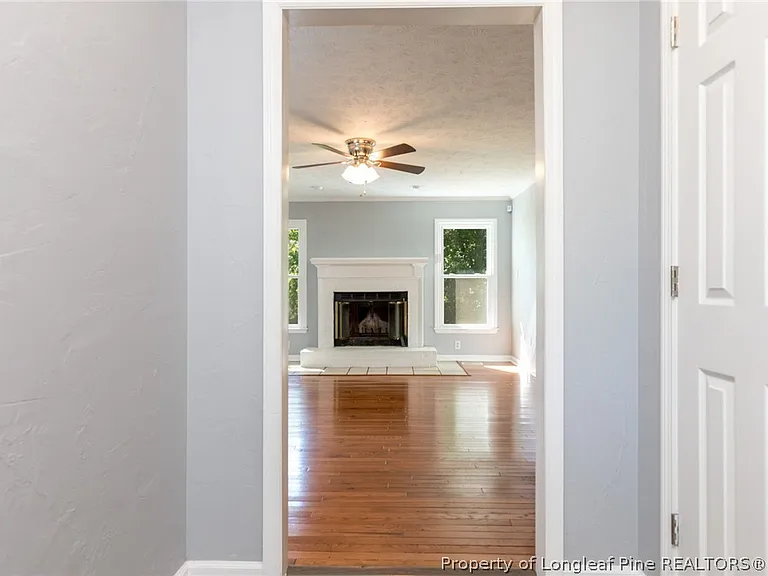 508 Stoneway Ct — Photo 7
