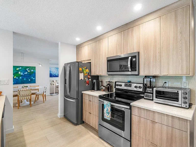 5903 N Ocean Blvd — Photo 8