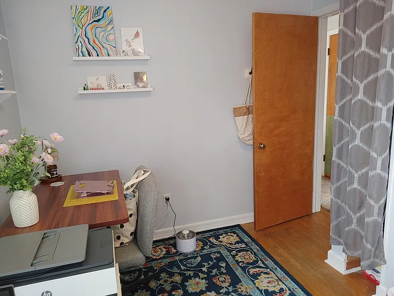 718 E Foster Ave #2 — Photo 11
