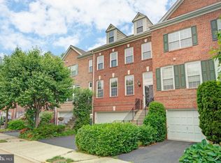 4777 Thornbury Dr, Fairfax, VA 22030