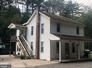 138 Hetzels Church Rd, Pine Grove, PA 17963