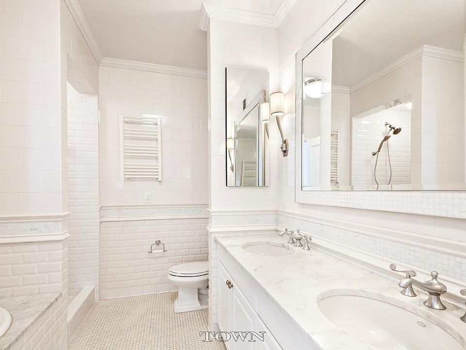 2nd image of 300 E 77th St APT 22C