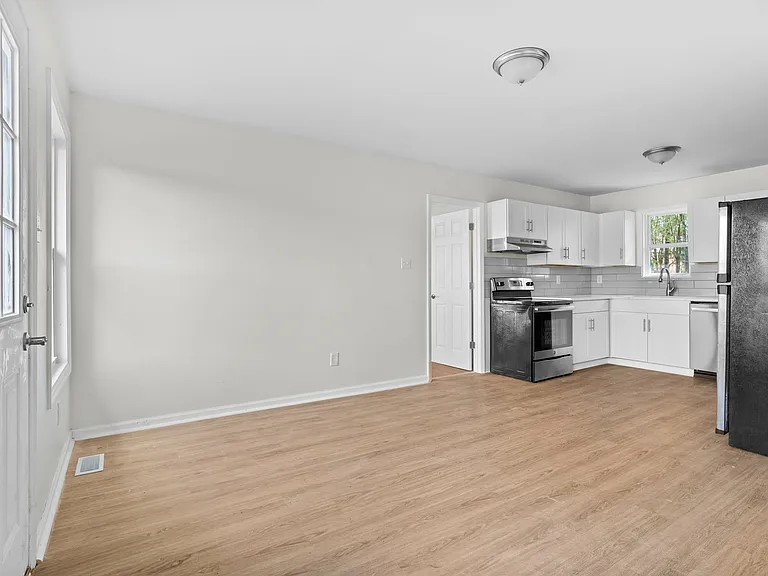 257 Brice St — Photo 12