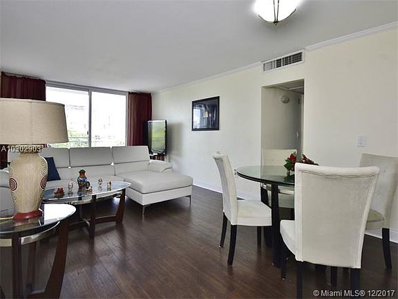 4th image of 1045 10th St APT 507