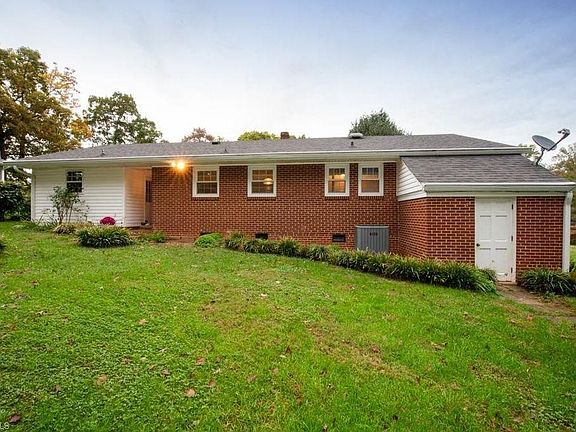 2nd image of 3456 Cherry Ln