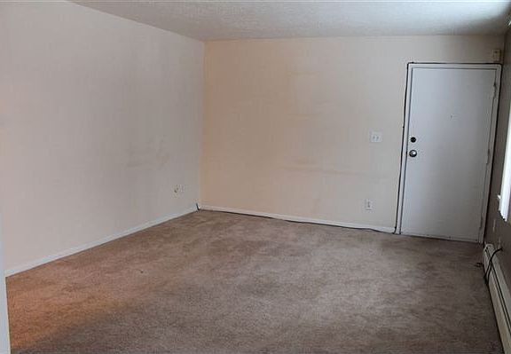 LIVING ROOM TO DINING