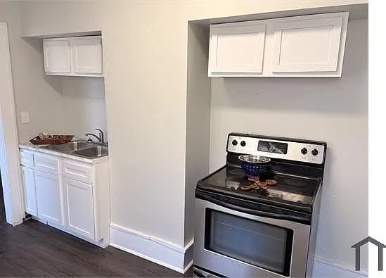 3 bed, 1000 sqft, $795 — Photo 2