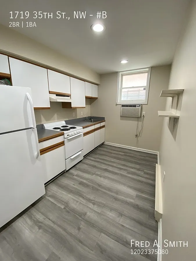 Charming Georgetown Two-Bedroom - Basement Unit — Photo 4