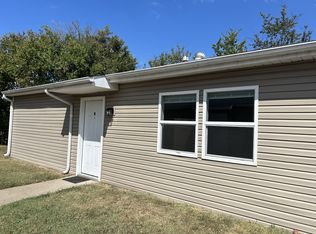 308 S Halsey St #B, Siloam Springs, AR 72761