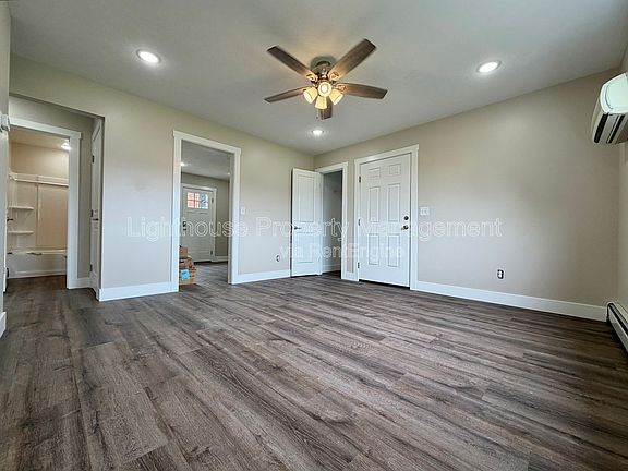 3rd image of 3253 Charlesgate Ave SW #C