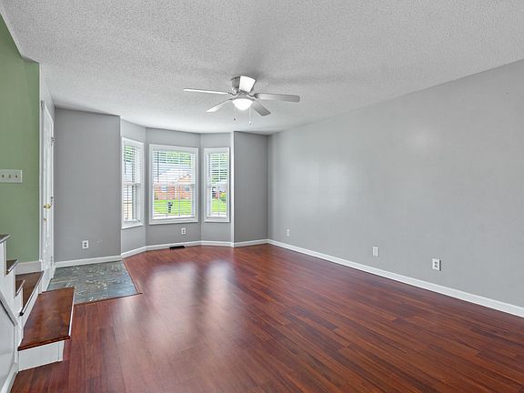 4th image of 3210 Tabby Dr