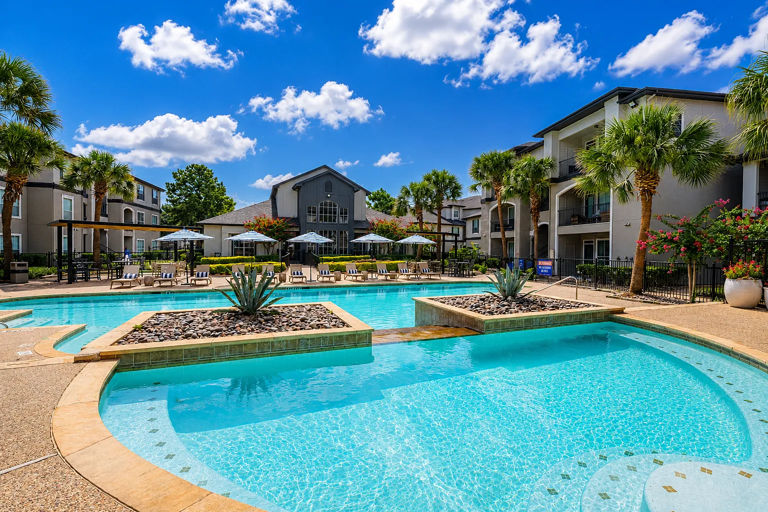 Aura at Westchase — Photo 1