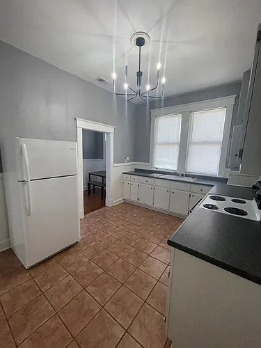 Floor plan 418 E. 40th Street