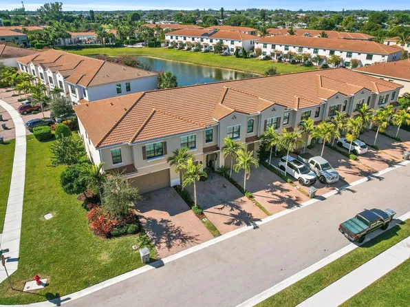 9454 Glider Way, Boca Raton, FL 33428