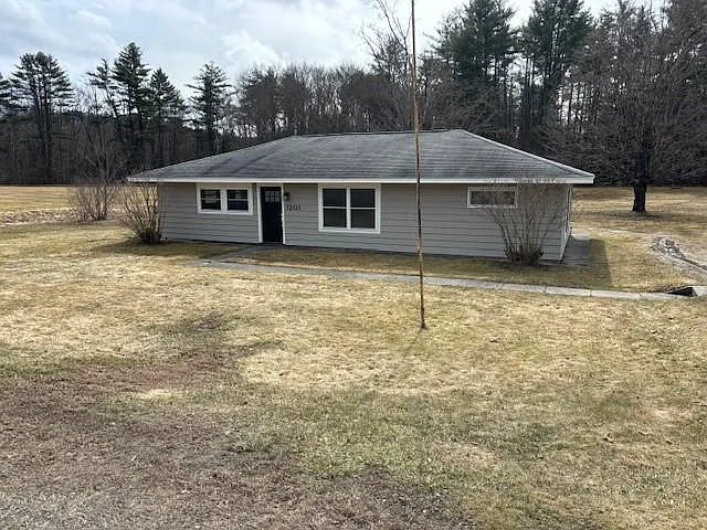 3 bed, 1491 sqft, $3,200 — Photo 2