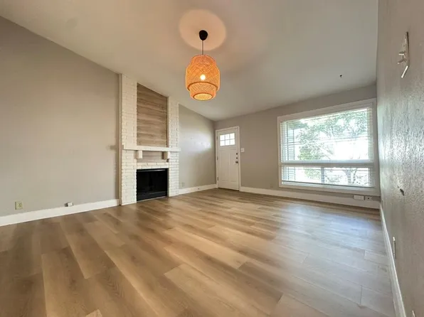 6713 W Gate Blvd #A, Austin, TX 78745