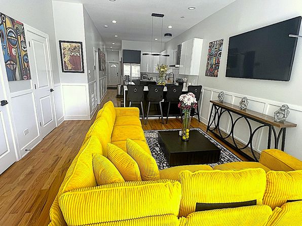 6613 S Langley Ave #1