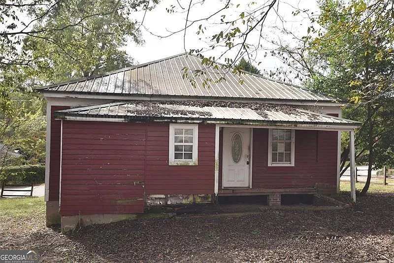 8 Hemlock St photo 1
