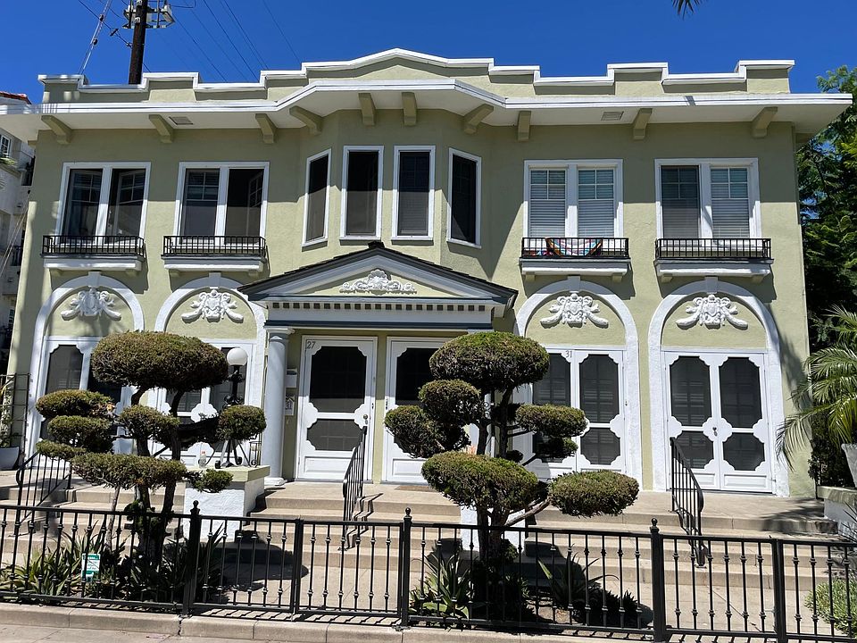 1st image of 25 Cherry Ave #25
