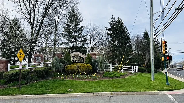 802 Firethorn Dr — Photo 5