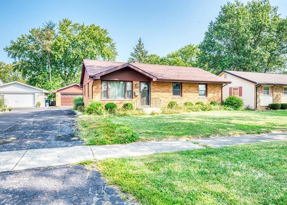 1st image of 2107 Dartmoor Dr
