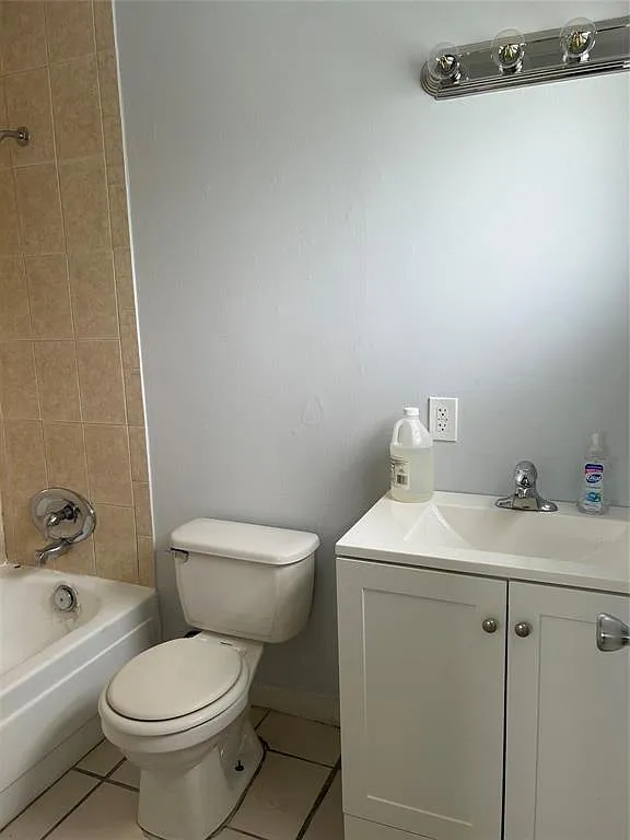 1 bed, 1.0 bath, 650 sqft, $1,650 — Photo 1