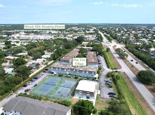 1901 Indian River Blvd #104, Vero Beach, FL 32960