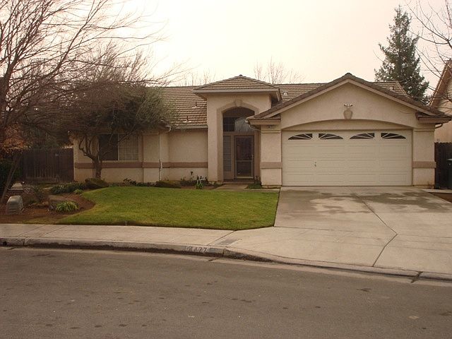 1st image of 4477 W Roberts Ave
