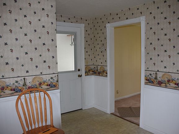 4th image of 759 Forest Dr