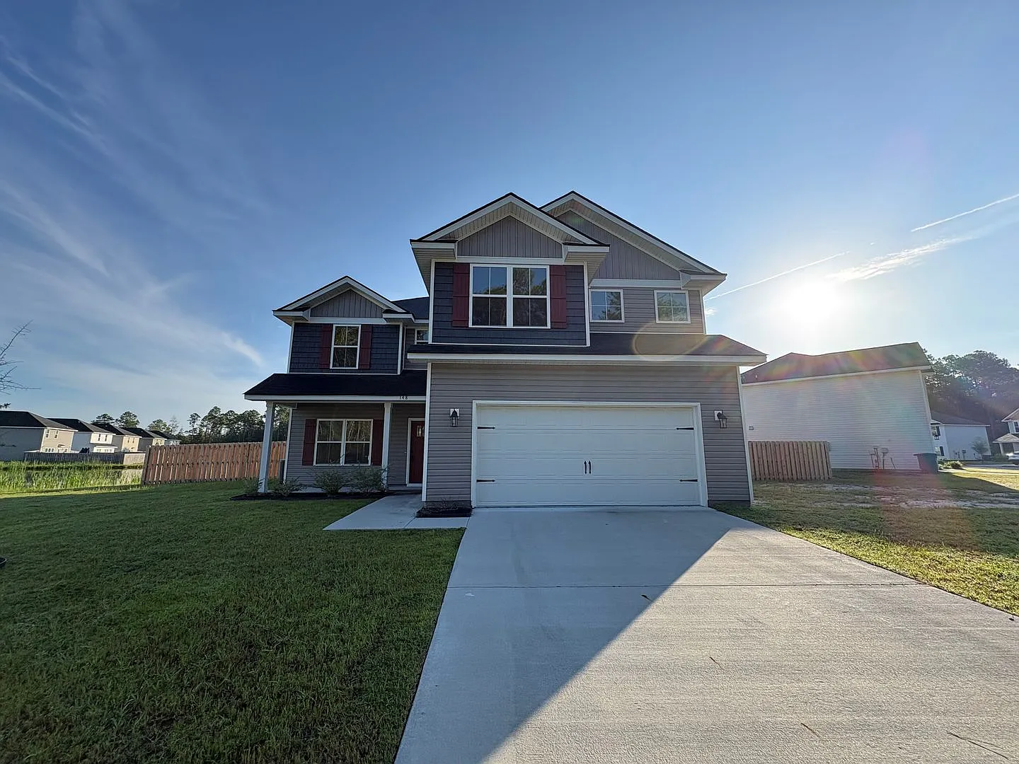 Spacious 4-bedroom/2.5 bathroom home in Griffin Park! — Photo 2