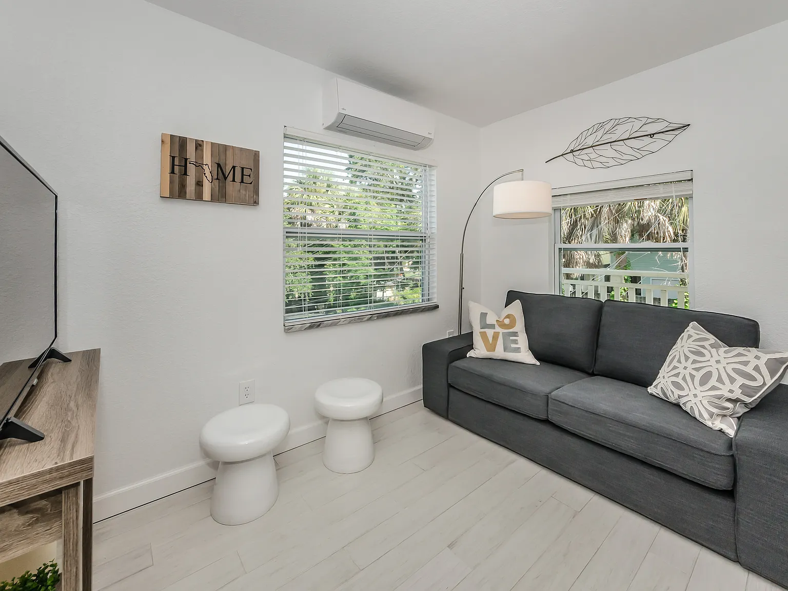 Studio, 400 sqft, $1,400 — Photo 4