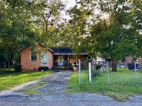 2nd image of 5063 Railroad Ave
