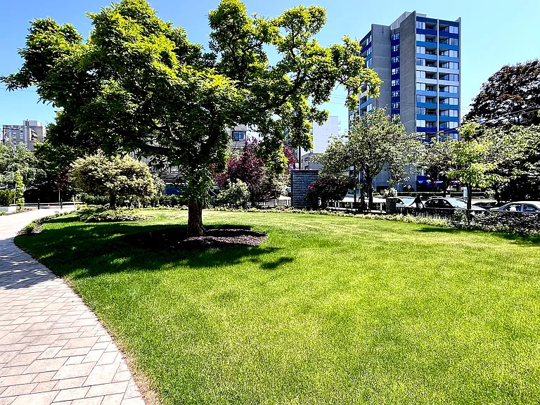 1523 Davie St #201 — Photo 9