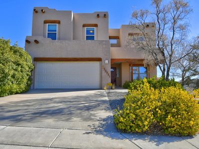 10900 Corto Ct NW, Albuquerque, NM, 87114