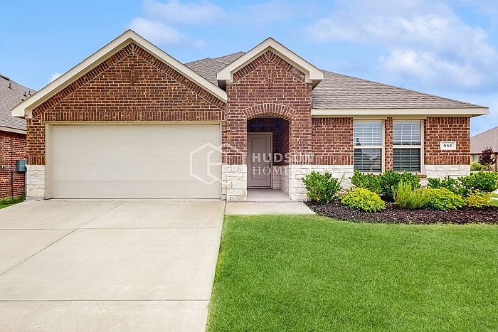 1st image of 852 Revere Ct