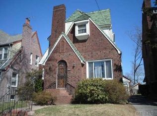16019 28th Ave, Flushing, NY 11358