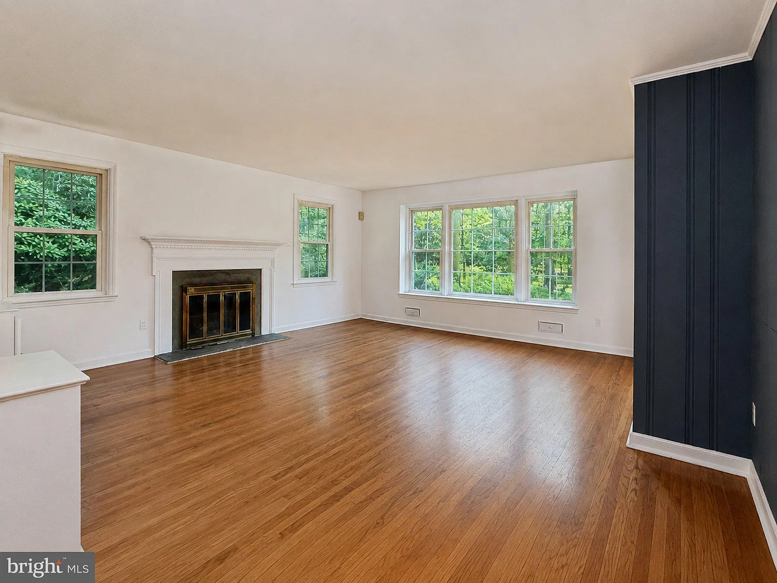 4 bed, 2.5 bath, 2110 sqft, $3,650 — Photo 4