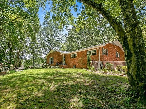 5th image of 3087 Magnolia Dr