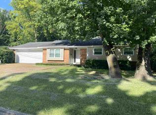 5916 Ridgewood Rd, Jackson, MS 39211