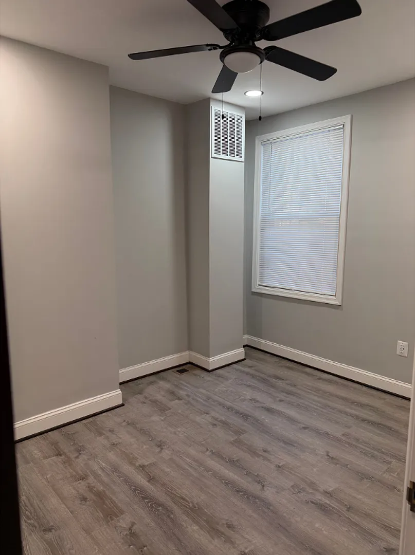 1927 Harlem Avenue $850 Available (Private Bath) — Photo 4