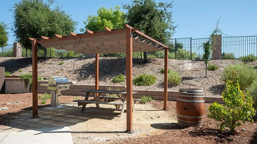 ReNew Atascadero — Photo 4