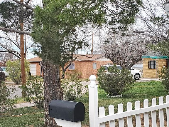 3rd image of 4940 Winthrop Dr