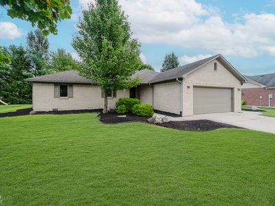 2676 Oak Dr, Clayton, IN, 46118