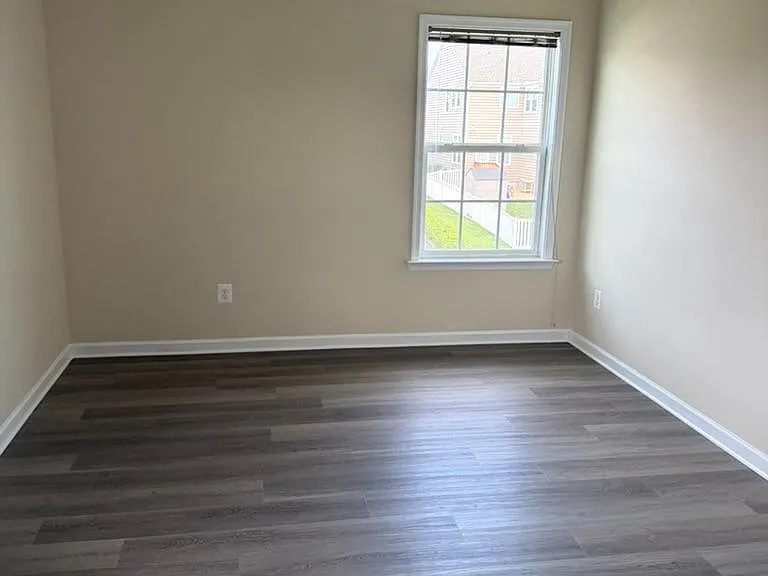 1231 Stallion St — Photo 23