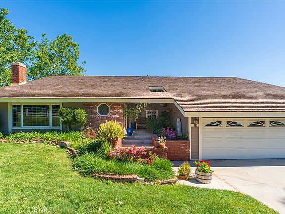 2nd image of 1920 Flint Rock Rd