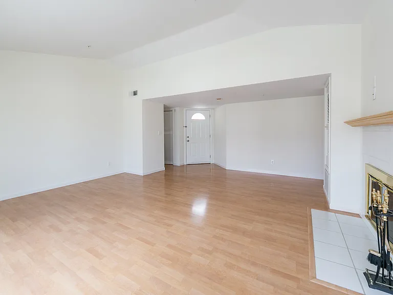 3855 Carter Dr #303 — Photo 6