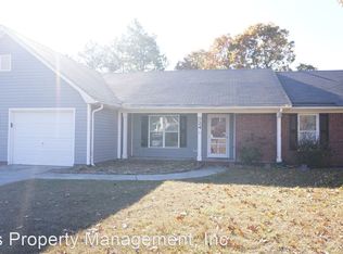 724 Rim Rd, Fayetteville, NC 28314