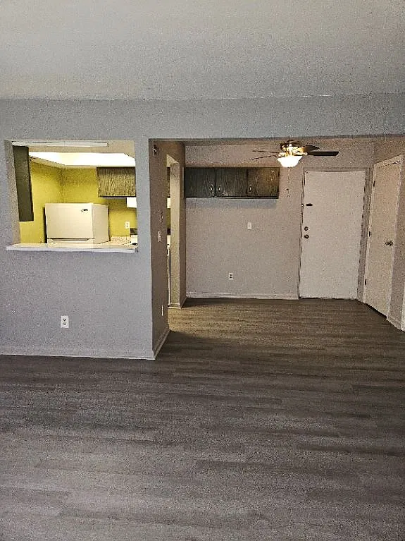 2 bed, 800 sqft, $925 — Photo 2