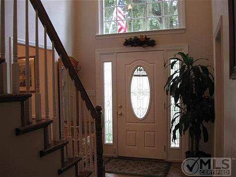 4th image of 2481 Papillion Way