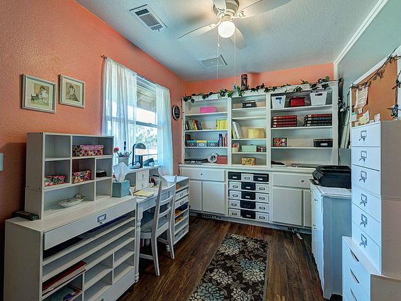 4th image of 22132 Graystone Ct